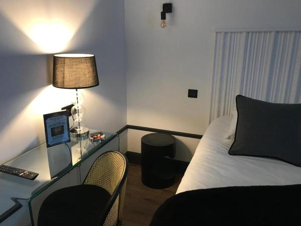 Le Grand Hôtel Mont Dore : photo 7 de la chambre chambre double - vue sur jardin