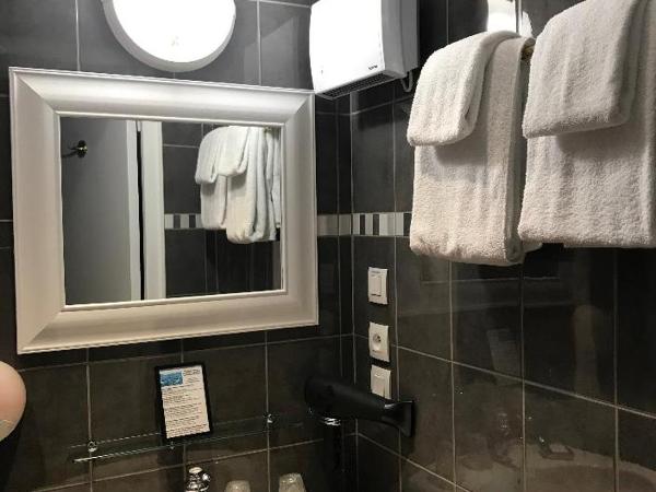 Le Grand Hôtel Mont Dore : photo 3 de la chambre chambre triple