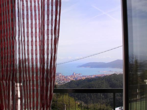 Affittacamere Ciccio e Pinolo : photo 2 de la chambre grande chambre double ou lits jumeaux