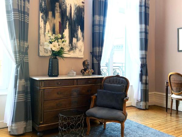 Enclos de l'Evêché : photo 4 de la chambre chambre lit queen-size deluxe