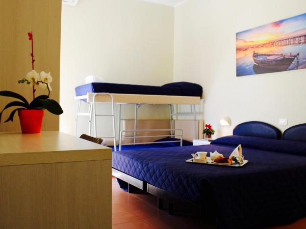 Hotel Fedora Rimini : photo 2 de la chambre chambre triple standard