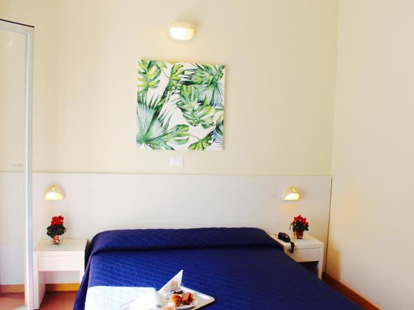 Hotel Fedora Rimini : photo 2 de la chambre chambre double - vue sur mer