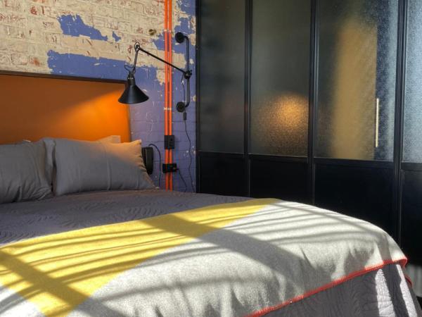 The Intrepid Hotel : photo 2 de la chambre suite lit queen-size