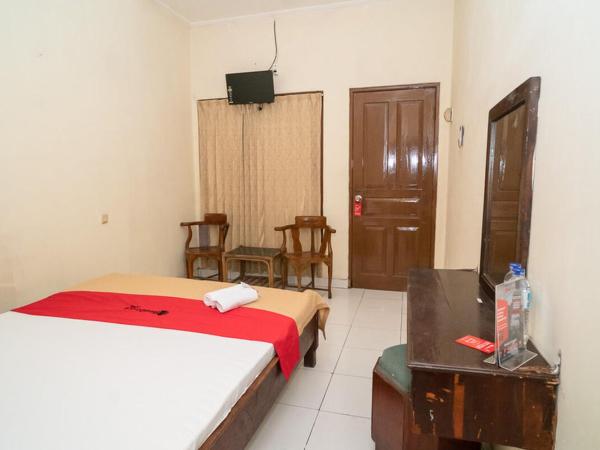 RedDoorz near Kampus 3 UTY Yogyakarta : photo 5 de la chambre chambre double standard