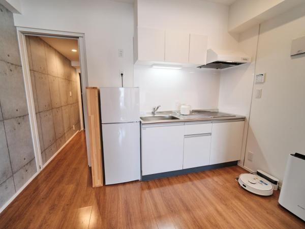 -Yoshitsuki kaku- Yoshitsuki Apart Hotel : photo 9 de la chambre chambre lit queen-size avec balcon