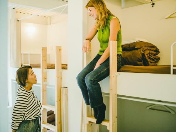 Hippo Hostel and Cafe Bar : photo 1 de la chambre lit simple dans dortoir pour femmes