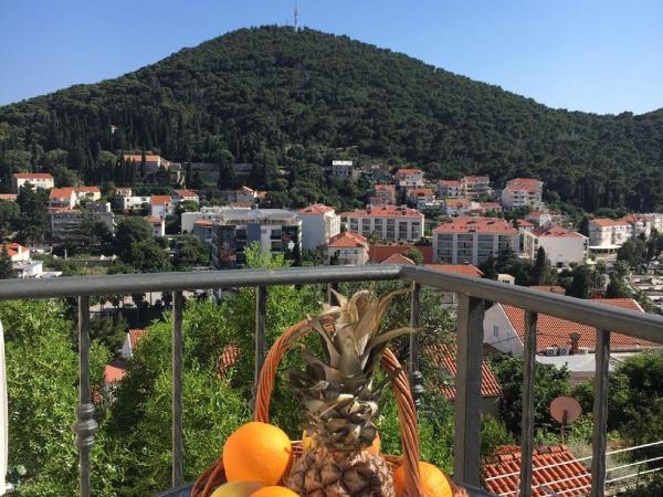 Begović Guest House : photo 1 de la chambre chambre simple avec balcon