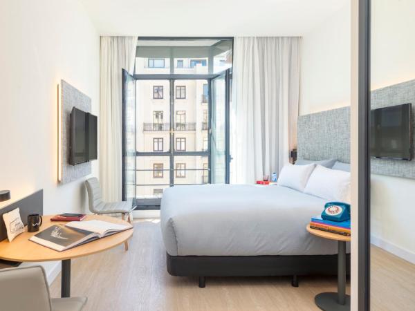 INNSIDE by Meliá Madrid Gran Vía : photo 1 de la chambre chambre innside - vue sur gran vía
