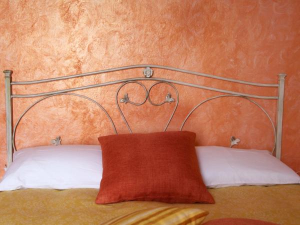 Affittacamere Ciccio e Pinolo : photo 6 de la chambre chambre double ou lits jumeaux - vue sur mer