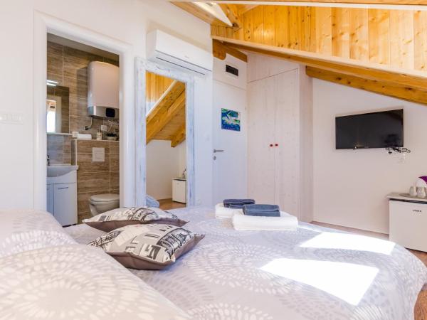 Guest House Nikolina : photo 6 de la chambre chambre double supérieure