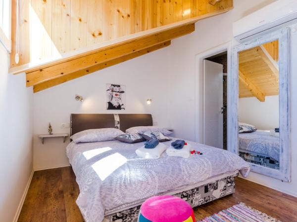 Guest House Nikolina : photo 3 de la chambre chambre double supérieure