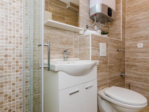 Guest House Nikolina : photo 9 de la chambre chambre double supérieure