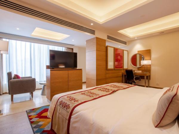 Ramada Encore by Wyndham Kathmandu Thamel : photo 3 de la chambre king studio room with city view, kitchenette - non smoking (10% off on food and soft beverages)