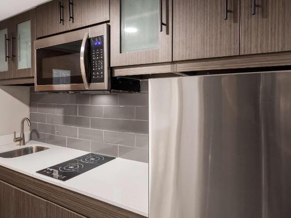 Best Western Plus Executive Residency Nashville : photo 4 de la chambre suite lit king-size avec kitchenette