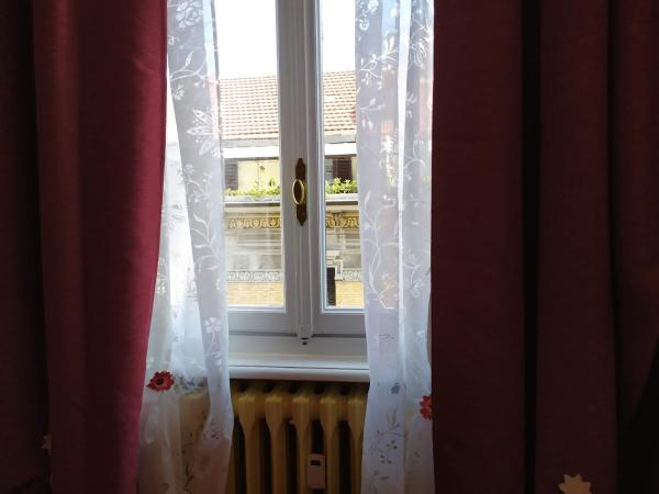 Alma Clara B&B : photo 10 de la chambre chambre double ou lits jumeaux avec salle de bains privative