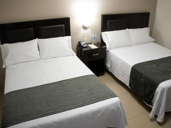 Hotel Las Pergolas : photo 4 de la chambre chambre double standard avec 2 lits doubles
