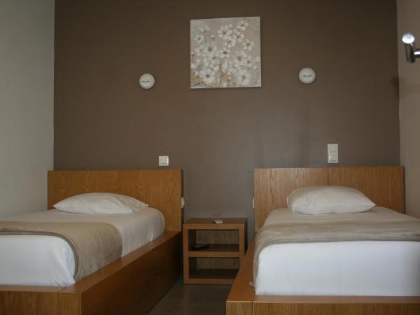 Hotel de la Gare : photo 2 de la chambre chambre lits jumeaux