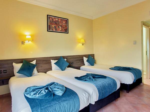 Hotel Tildi Hotel & Spa : photo 4 de la chambre chambre triple - vue sur ville