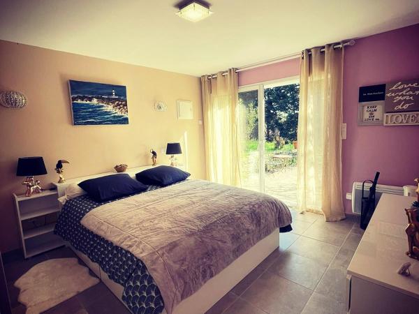 Maison Matachot : photo 2 de la chambre chambre double avec salle de bains privative extérieure