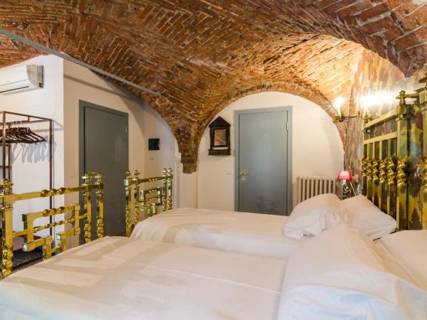 Ca' Monteggia Guest House : photo 8 de la chambre chambre lits jumeaux/double supérieure 