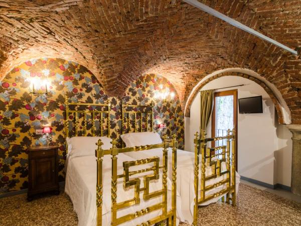 Ca' Monteggia Guest House : photo 3 de la chambre chambre lits jumeaux/double supérieure 