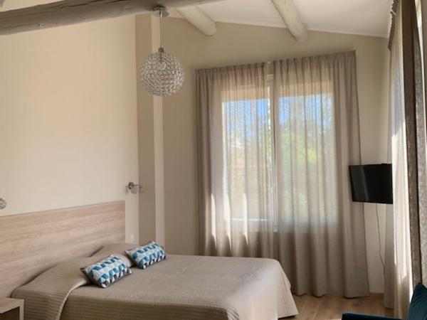 Le Castelet des Alpilles : photo 8 de la chambre chambre double supérieure