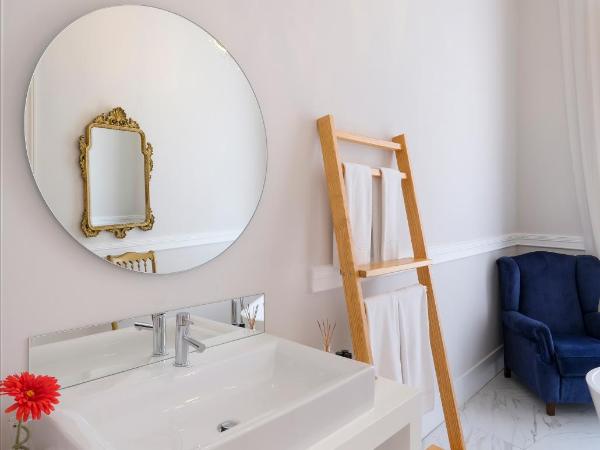 1869 Príncipe Real House : photo 10 de la chambre suite master avec balcon