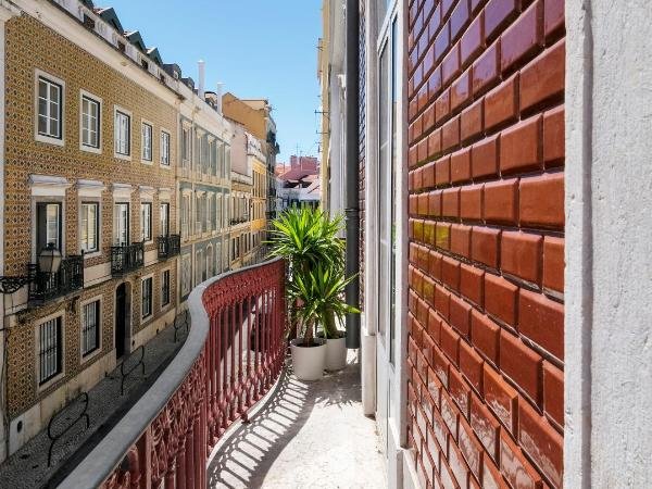 1869 Príncipe Real House : photo 5 de la chambre suite master avec balcon