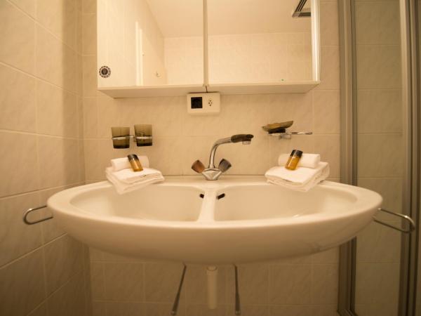 Spenglers Inn : photo 5 de la chambre chambre double avec balcon