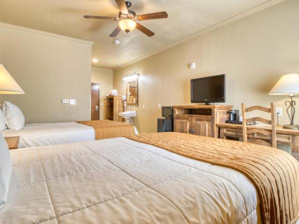 La Hacienda Inn : photo 3 de la chambre chambre de luxe avec 2 lits doubles - pour personnes à mobilité réduite - non-fumeurs