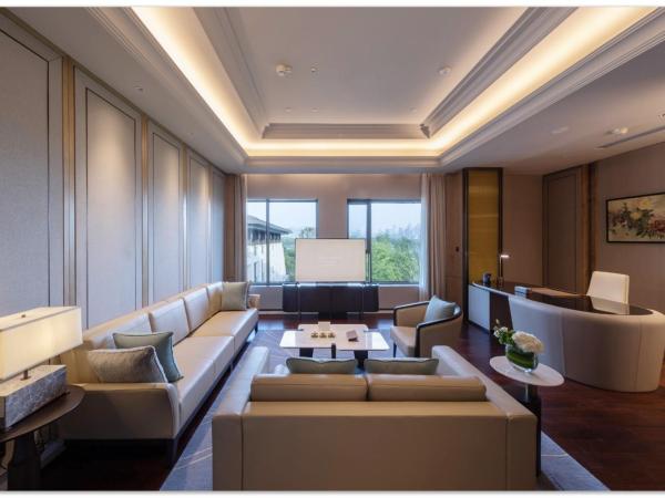 Gran Melia Chengdu : photo 1 de la chambre suite principale red level