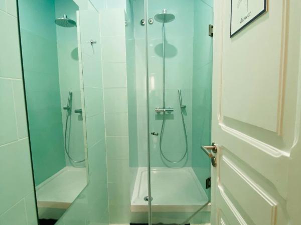 Green Heart Hostel : photo 1 de la chambre chambre simple avec salle de bains commune