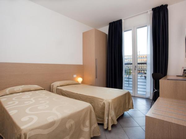 Hotel Eden : photo 3 de la chambre chambre triple