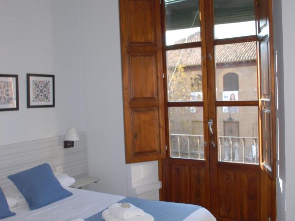 La Perla Granada Suites : photo 6 de la chambre chambre double