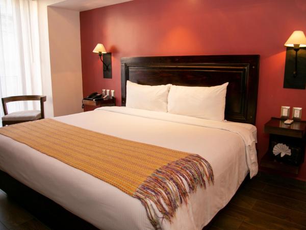 Hotel Alameda Centro Historico : photo 3 de la chambre chambre lit queen-size deluxe