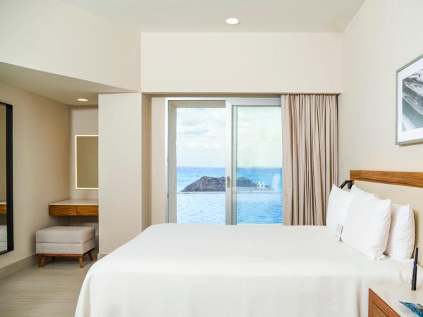Emporio Cancun - Buy All Inclusive Option : photo 2 de la chambre hébergement double réservé(e) aux adultes avec accès direct à la piscine - côté océan