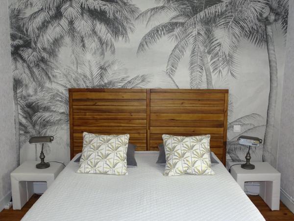 A la Vill'Adour : photo 8 de la chambre chambre double avec salle de bains privative extérieure