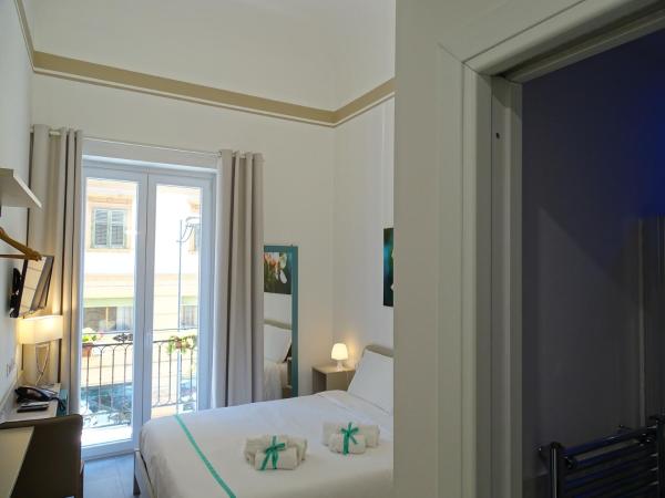 Le Quattro Stagioni - Rooms & Suite : photo 1 de la chambre chambre double deluxe avec balcon