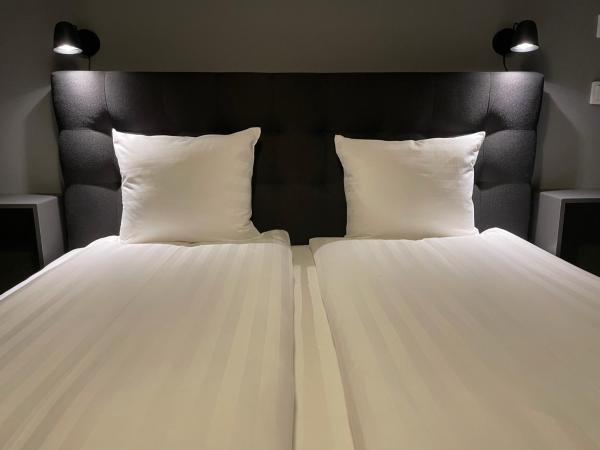 Unique Hotel Jungfrugatan : photo 7 de la chambre chambre double standard - sans fenêtre