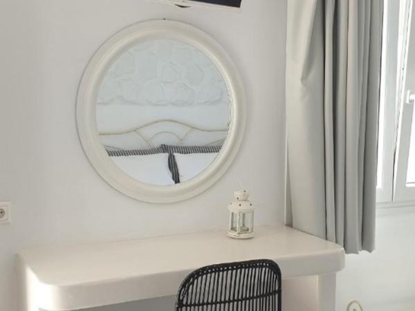 Naxos Dream Oniro Studios - Adults Only : photo 9 de la chambre chambre triple avec terrasse