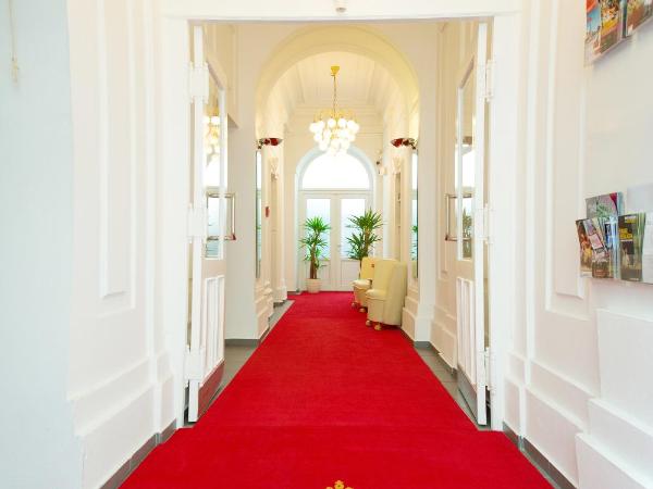 Very Central, 5 min to city center, Self Check In : photo 8 de la chambre chambre triple deluxe