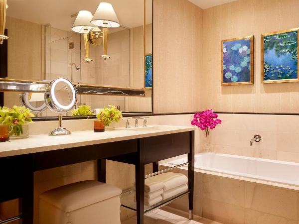 Encore at Wynn Las Vegas : photo 4 de la chambre offre spéciale - hébergement avec 2 lits queen-size encore - vue panoramique - 2 billets gratuits pour awakening sapphire show