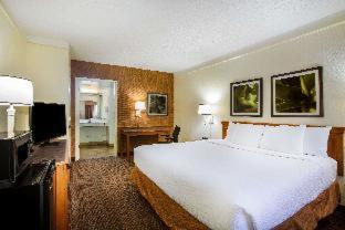 La Quinta Inn by Wyndham Austin Capitol / Downtown : photo 1 de la chambre room #5692331