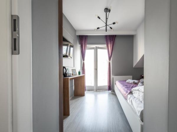 Kazimierz Residence Square : photo 5 de la chambre chambre double avec salle de bains privative