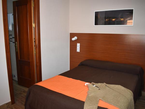 Hostal Alamare : photo 3 de la chambre chambre double
