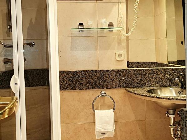 Hotel Imperial : photo 4 de la chambre chambre simple
