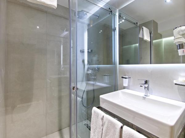 Lady Diana Hotel : photo 5 de la chambre chambre triple