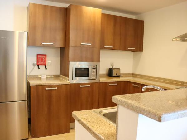 La Suite Dubai Hotel & Apartments : photo 5 de la chambre one bedroom apartment - complimentary transfer to mall of the emirates, insurance market metro station & jbr beach