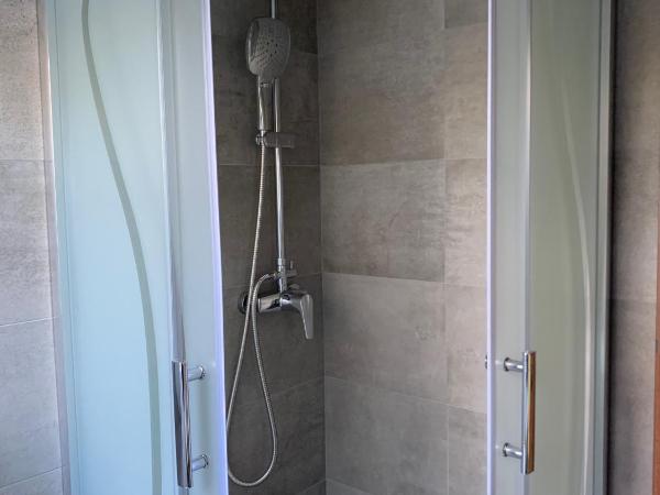 Balaton Kinizsi Apartman : photo 4 de la chambre chambre double classique