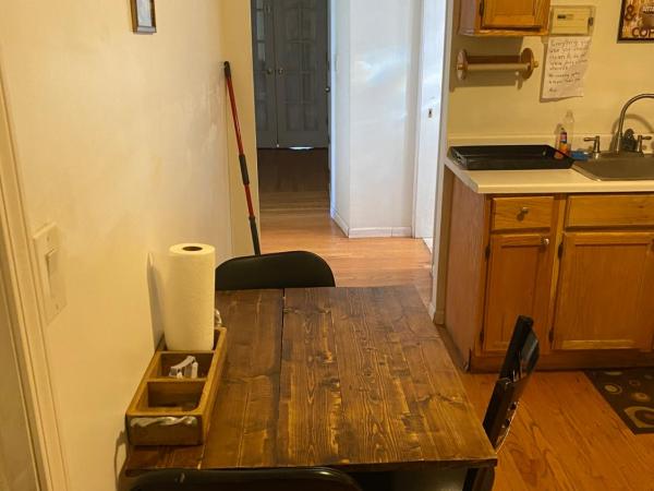 Hollywood Rentals LLC : photo 6 de la chambre chambre double avec salle de bains commune